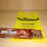 お土産を頂きました♪（洛北高校附属中学3年生オーストラリア研修旅行）